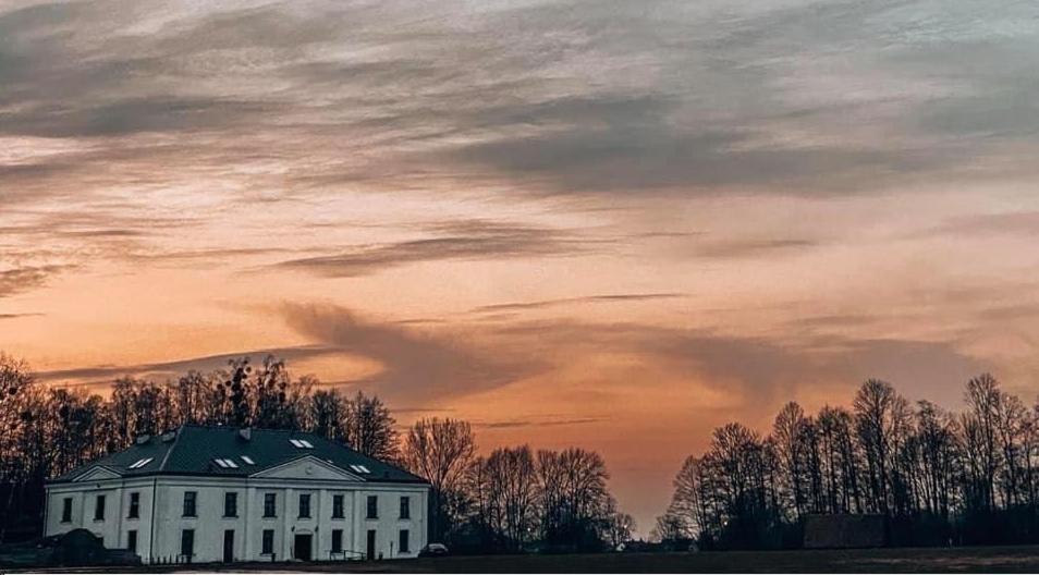 Majatek Howieny "Sielanka" Pomigacze Exteriör bild